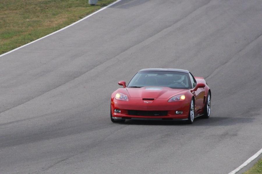  Chevrolet Covette ZR1 on Track 2009 года  (фото 40 из 65)